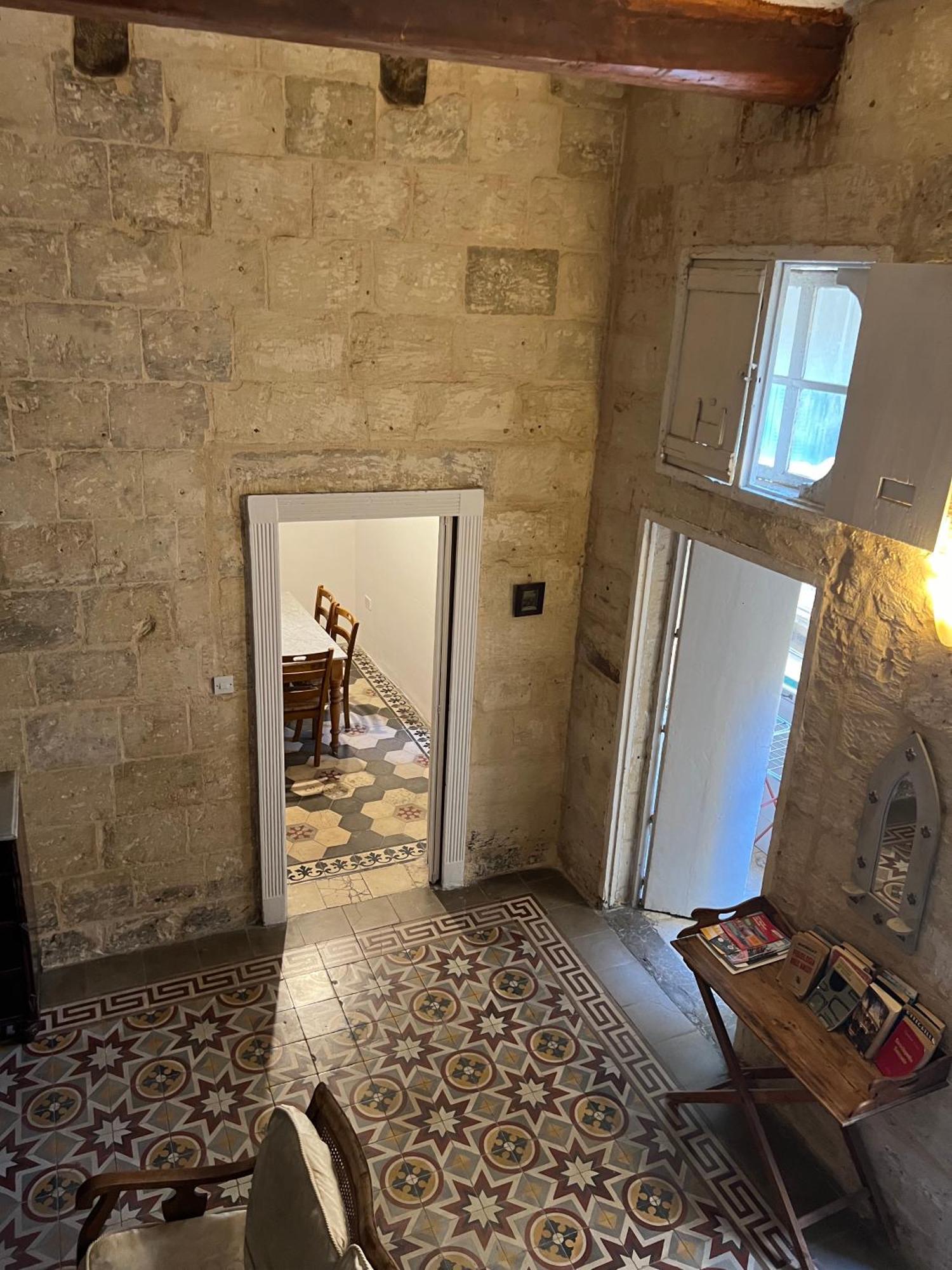 Period Townhouse * Valletta